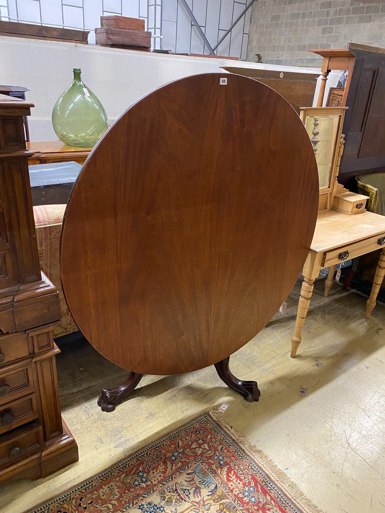 A Victorian circular mahogany breakfast table, diameter 128cm, height 71cm